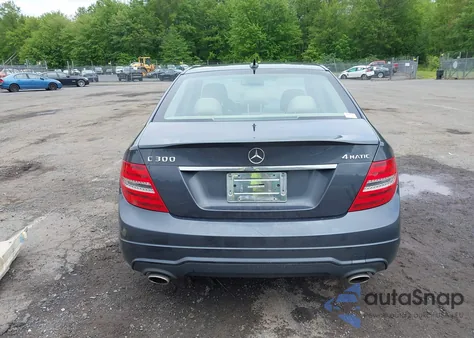 2014 Mercedes-Benz C 300 Luxury 4Matic/Sport 4Matic from USA, damaged, VIN WDDGF8AB7ER320145